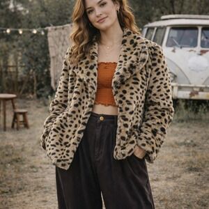 VIGOSS Collection Faux Fur Jacket Women XS Tan Leopard Print Coat Mobwife Casual